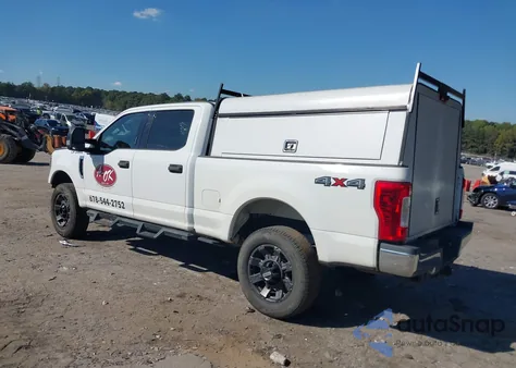 2018 Ford F-250 Xlt z USA, uszkodzony, nr VIN 1FT7W2B65JEC60103
